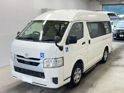 TOYOTA HIACE VAN