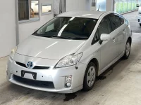 Цена авто Toyota Prius с аукционов Японии, номер кузова ZVW30, пробег 169 000, оценка 6