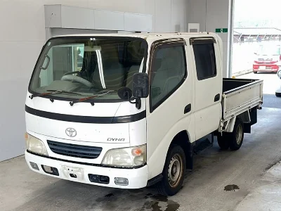 TOYOTA DYNA