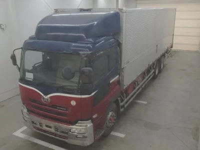 NISSAN UD