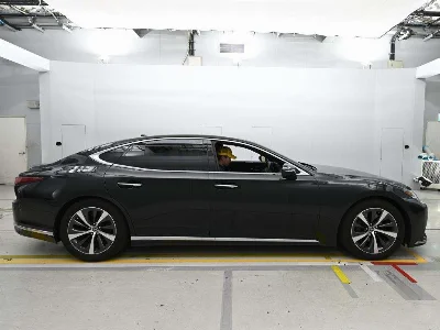 LEXUS LS