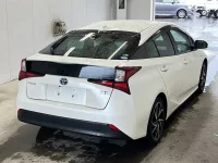 Цена авто Toyota Prius с аукционов Японии, номер кузова ZVW51, пробег 110 000, оценка 8