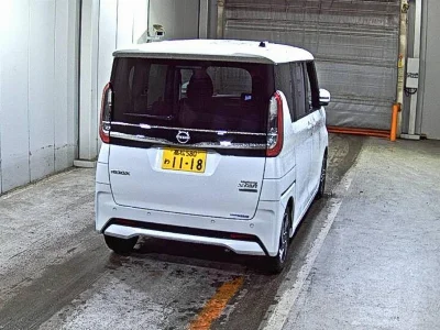 NISSAN ROOX