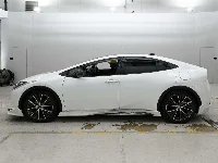 Цена авто Toyota Prius с аукционов Японии, номер кузова MXWH65, пробег 13 000, оценка 1