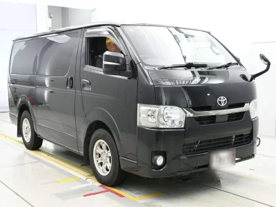 TOYOTA HIACE VAN
