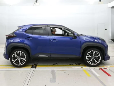TOYOTA YARIS CROSS