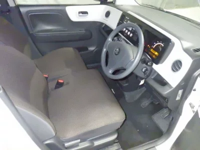 SUZUKI MRWAGON