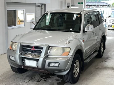 MITSUBISHI PAJERO