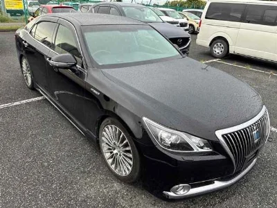 TOYOTA CROWN MAJESTA