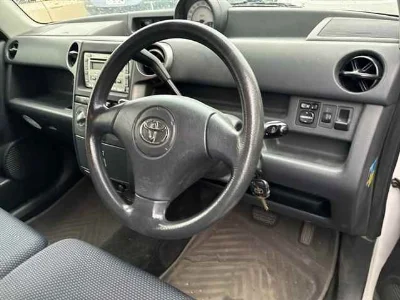 TOYOTA BB