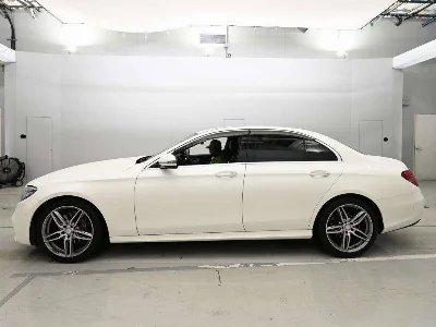 MERCEDES BENZ E CLASS