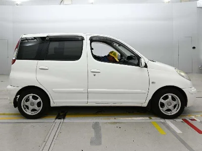 TOYOTA FUNCARGO