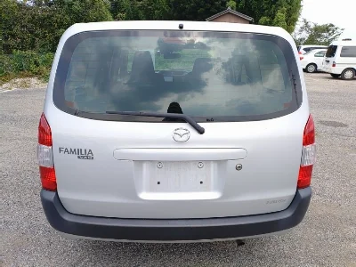 MAZDA FAMILIA