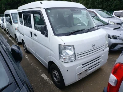 NISSAN CLIPPER VAN
