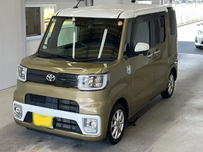 TOYOTA PIXIS MEGA
