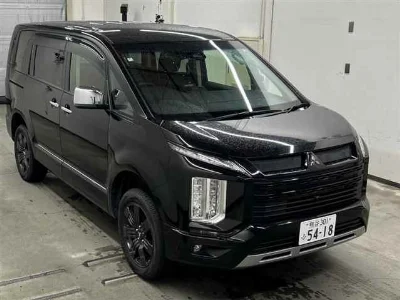 MITSUBISHI DELICA D5