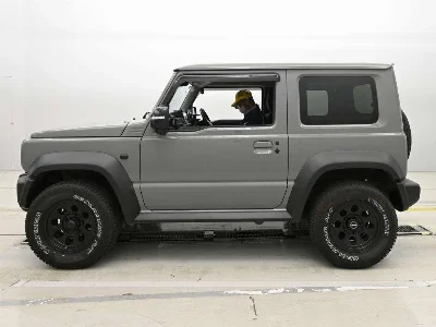 SUZUKI JIMNY SIERRA