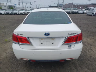 TOYOTA CROWN