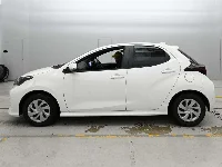 Цена авто Toyota Yaris с аукционов Японии, номер кузова MXPH10, пробег 59 000, оценка 2