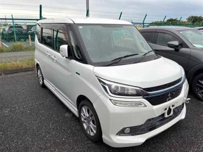 MITSUBISHI DELICA D2