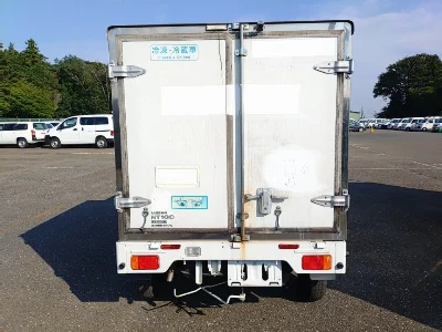 NISSAN CLIPPER TRUCK