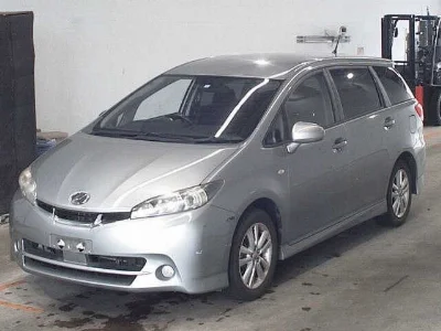 TOYOTA WISH