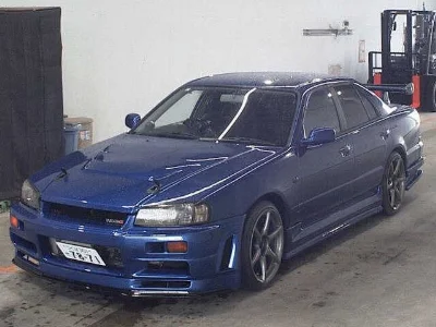 NISSAN SKYLINE