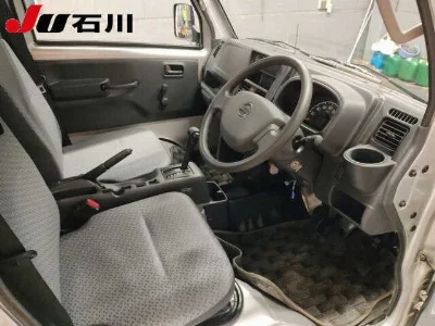 NISSAN CLIPPER TRUCK