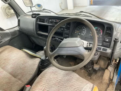 MITSUBISHI CANTER