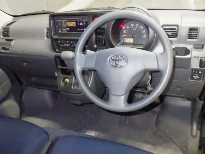 TOYOTA PIXIS VAN