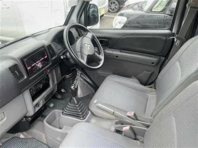 MITSUBISHI MINICAB