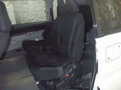 MITSUBISHI DELICA