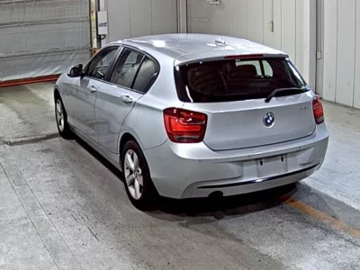 BMW 1 SERIES