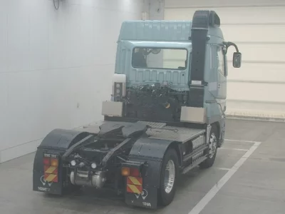 MITSUBISHI FUSO