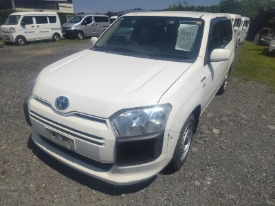 TOYOTA SUCCEED