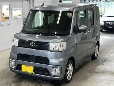 TOYOTA PIXIS MEGA