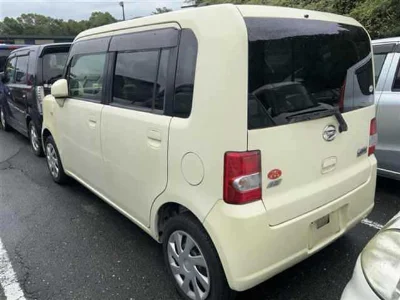 DAIHATSU MOVE CONTE