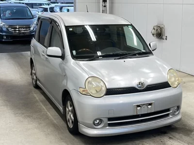 Статистика аукционов Toyota Sienta