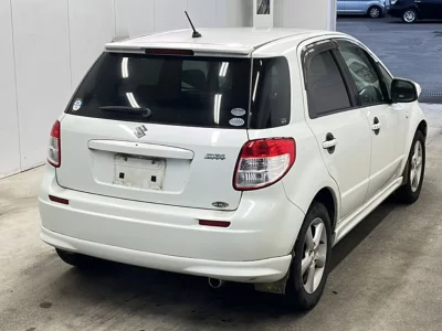 SUZUKI SX-4