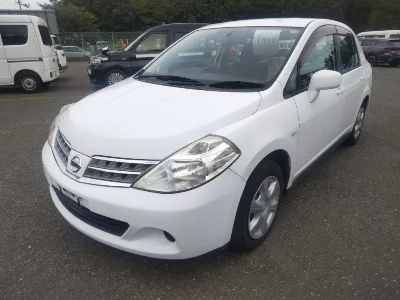 NISSAN TIIDA LATIO
