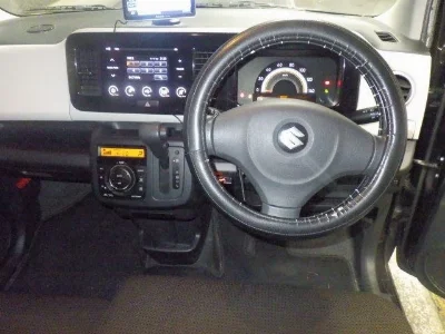 SUZUKI MRWAGON