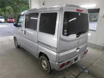 NISSAN CLIPPER VAN