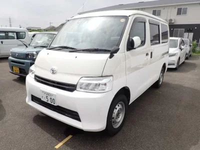 TOYOTA TOWN ACE VAN