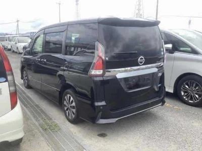 NISSAN SERENA
