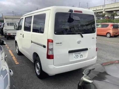 TOYOTA TOWN ACE VAN