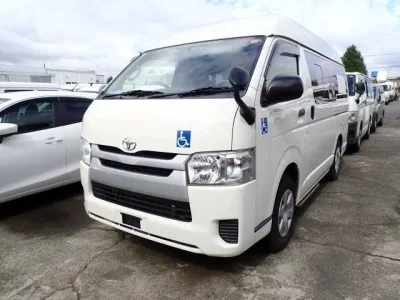 TOYOTA HIACE VAN