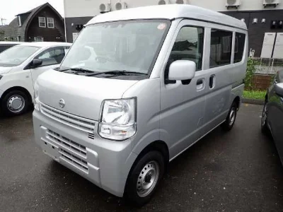 NISSAN CLIPPER VAN