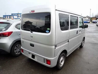 NISSAN CLIPPER VAN