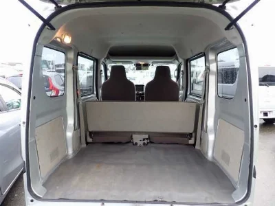 NISSAN CLIPPER VAN