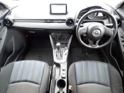 Статистика аукционов Mazda Demio